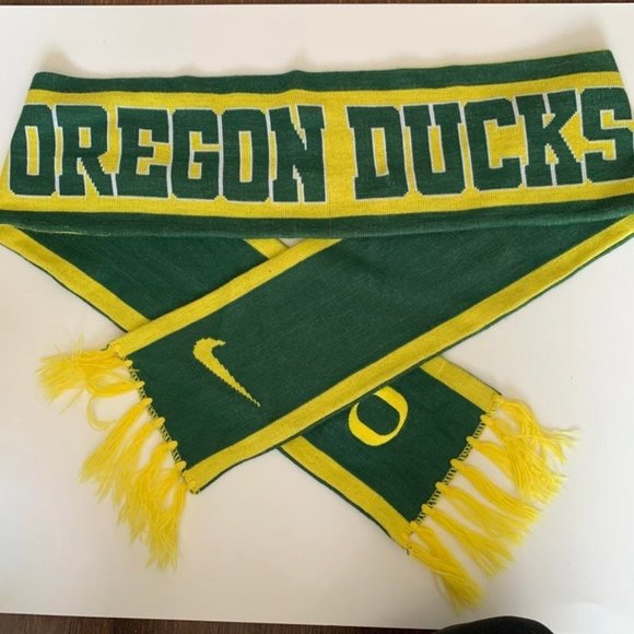Nike Other - Oregon Ducks Nike Scarf Green/Yellow